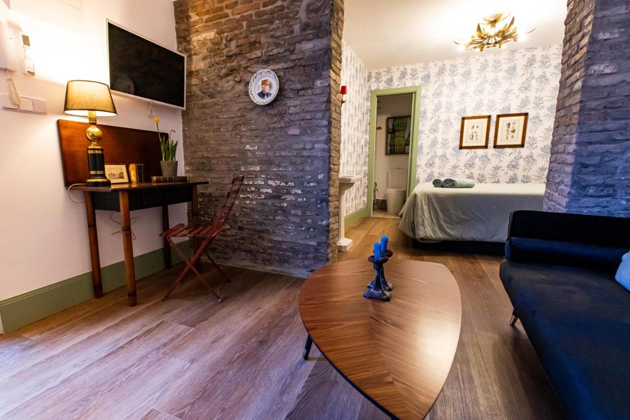 Apartamentos Gaviota Valencina de la Concepción Екстериор снимка