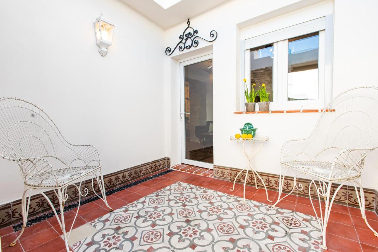 Apartamentos Gaviota Valencina de la Concepción Екстериор снимка